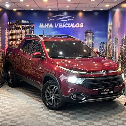 FIAT TORO 2.0 16V TURBO DIESEL FREEDOM 4WD AT9 FIAT TORO 2.0 16V TURBO DIESEL FREEDOM 4WD AT9